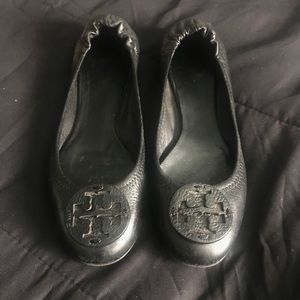 Black Tory Burch Reva Pebbled Flats